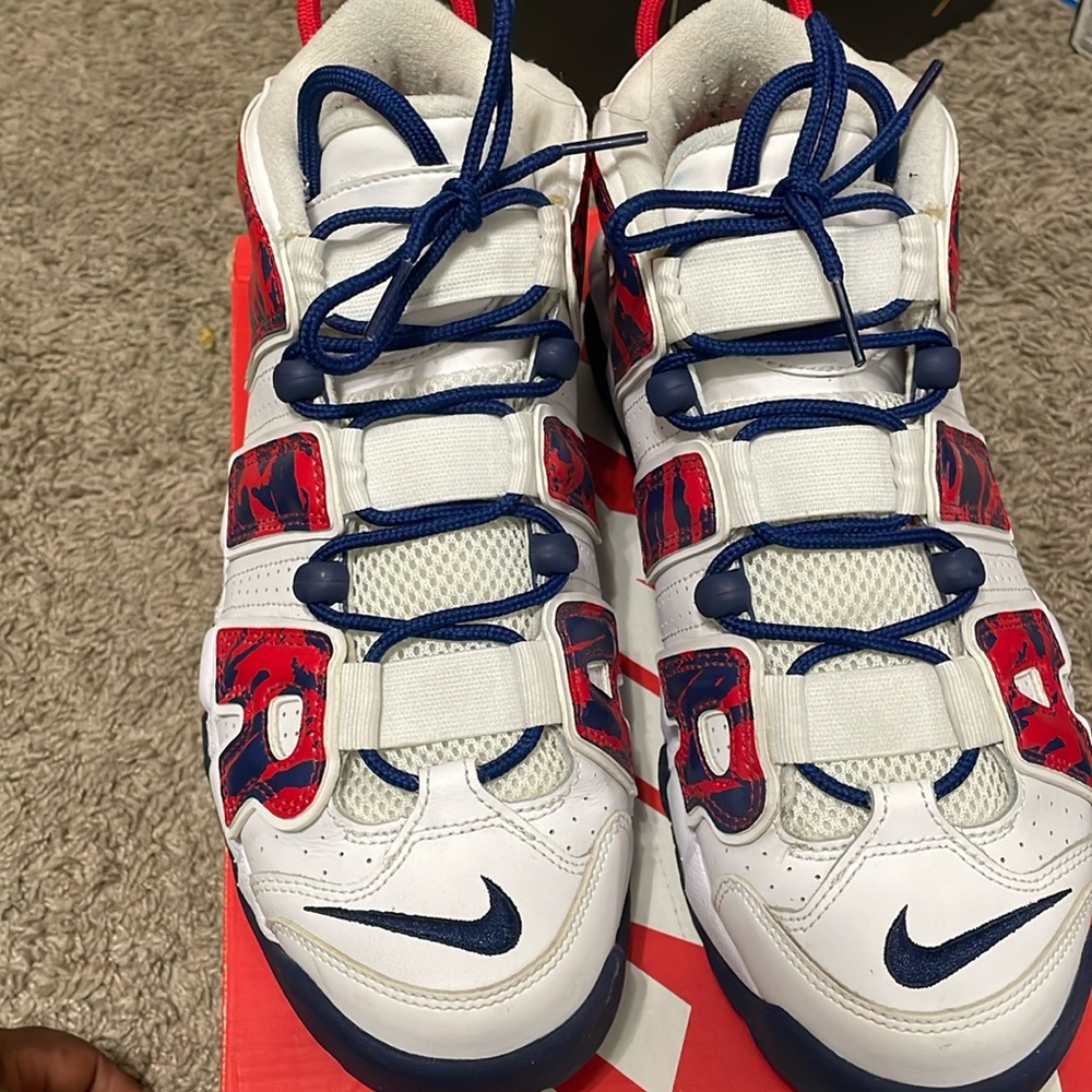 Nike Uptempo Size 9